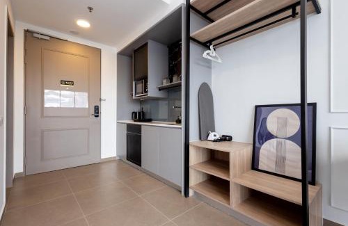 Sungai Penchala Apartment | 9 Mossaz skypool 5mins to 1U and Ikea atEmpire City by Light House