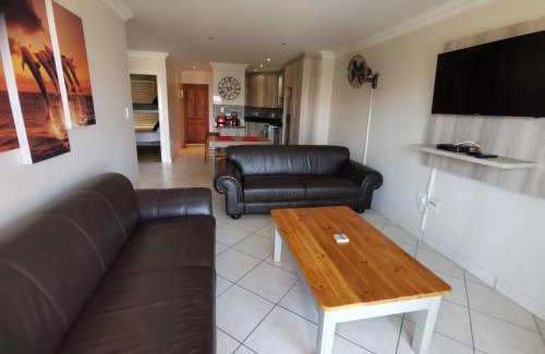 Jeffreys Bay Apartment | 9 Neptune Terrace Beach Apartment