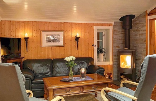 Gratangen House | 9 person holiday home in Gratangen