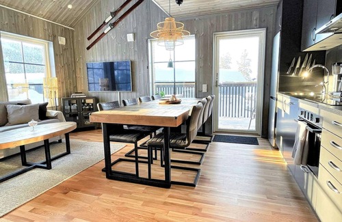 Stoten House | 9 person holiday home in SÄLEN
