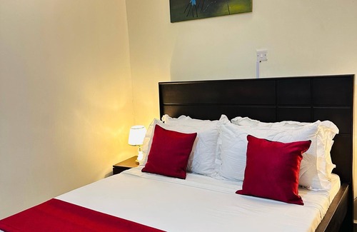 Busia Hotel | 9-room hotel in phenomenal Busia with WiFi