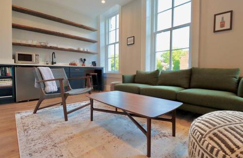Old Town Alexandria House | 9 Suites at Prince Street Inn
