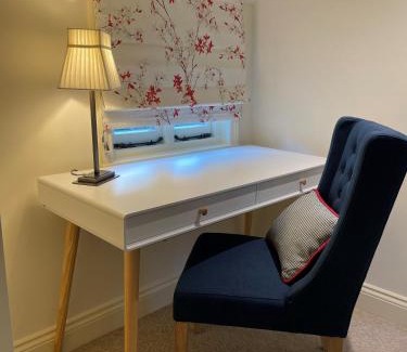 East Dean and Friston House | 9 White Cottage