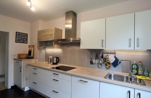 Munchen District Apartment | 90 m² (970 sf) holiday flat top location for Upper Bavaria and Munich Southn