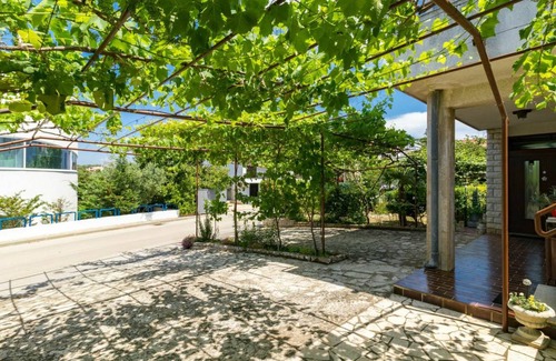 Pjescana Uvala Apartment | 90 m² Apartment ∙ 3 bedrooms ∙ 5 guests