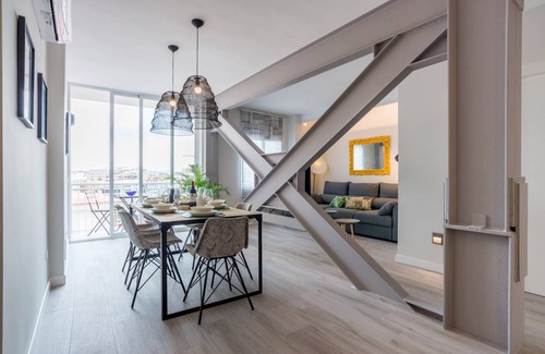 Ensanche Centro Apartment | 90 m² Apartment ∙ 2 bedrooms ∙ 4 guests