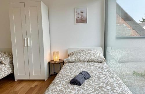 Grinzing Apartment | 90 m2 Apartment with 2 Balconies & Free Parking