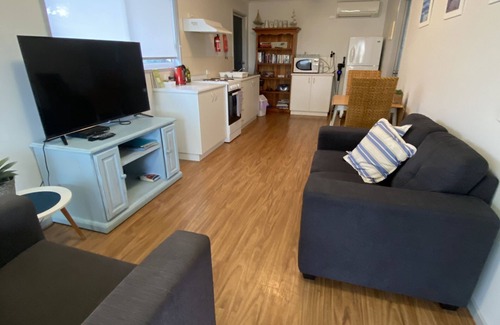 Golden Beach Cottage | 90 Mile Beach House & Villas