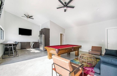 Stevensville House | 90 minutes from Chicago, come enjoy After Dune Delight