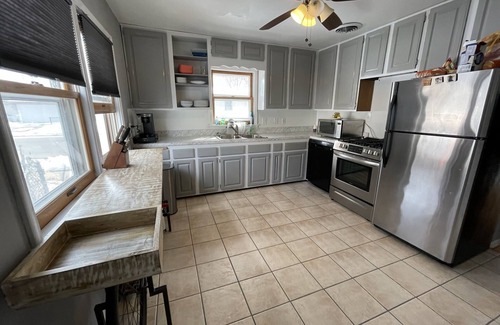 Wenonah House | 90's Arcade Oasis⚡️Theater⚡Wifi⚡ Gym ⚡ Sleeps 10!