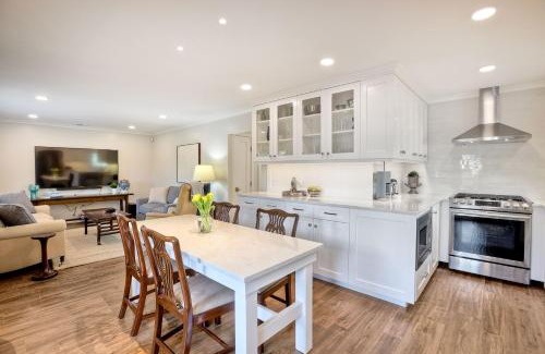 Carlsbad Village House | 90 Walk Score, Steps to Beach, Dining