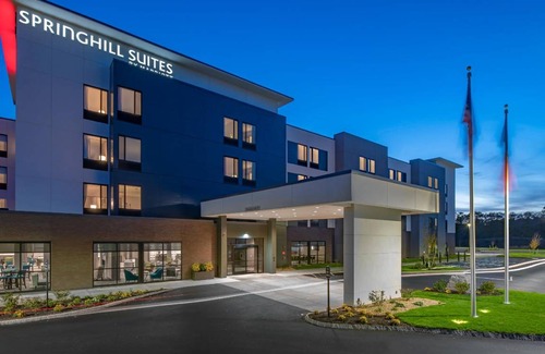 Wrentham Hotel | 900 m² Hotel ∙ 127 guests