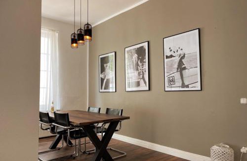 Uhlenhorst Apartment | 90sqm Unique Living Near the Alster