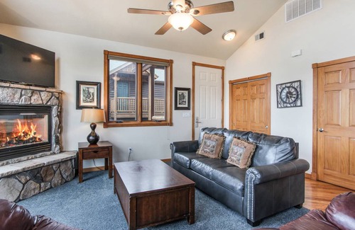 Estes Park Condo | 91 m² Condo ∙ 2 bedrooms ∙ 6 guests