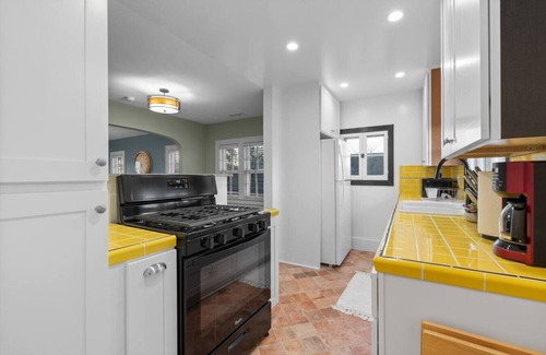 Rapid City Apartment | 915 QUincy · Charming Duplex Upstairs Unit