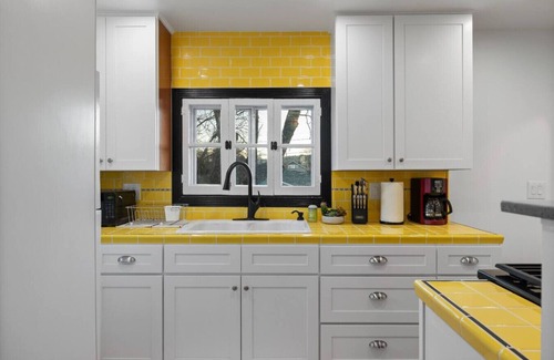 Rapid City Apartment | 915 QUincy · Charming Duplex Upstairs Unit
