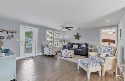 Grove City House | 9170 Pine Cove