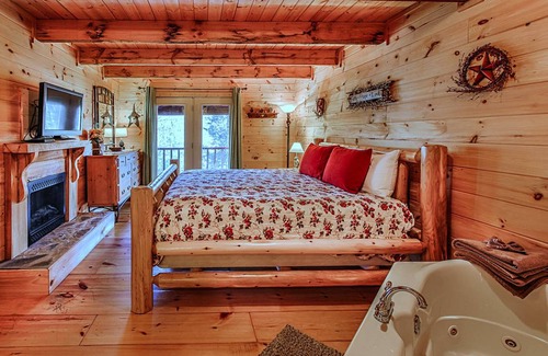 Gatlinburg - Pigeon Forge Cabin | 93 m² Cabin ∙ 2 bedrooms ∙ 6 guests