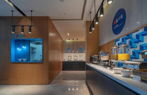 Huashebang Hotel | 93 m² Hotel ∙ 3 guests