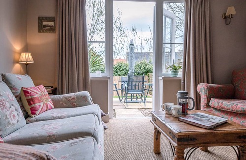 Framlingham House | 93 m² House ∙ 2 bedrooms ∙ 4 guests