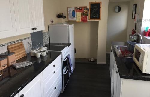 Llannon House | 94 High Street