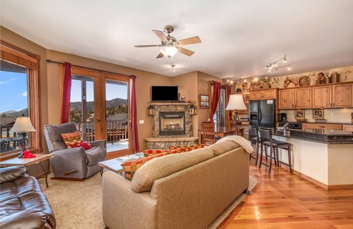Estes Park Condo | 94 m² Condo ∙ 2 bedrooms ∙ 6 guests