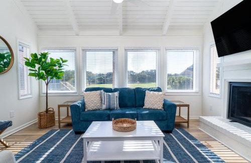 Sealoft Villas House | 940 Sealoft Villa