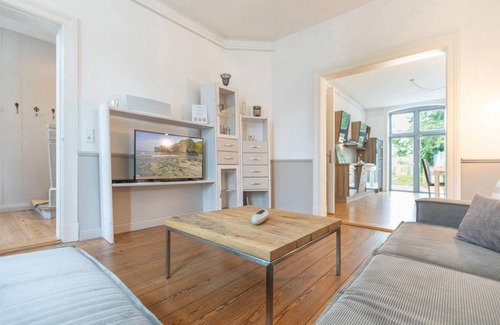 Husum House | 95 m² House ∙ 2 bedrooms ∙ 4 guests