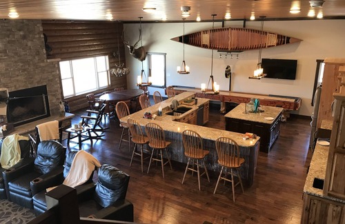 New Cambria Cabin | 951 Club - Weddings, Corporate Retreats and Hunting
