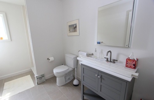 East Sandwich House | 97A North Shore Blvd