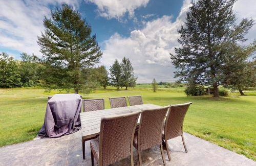 Branchport House | 98 m² House ∙ 2 bedrooms ∙ 4 guests