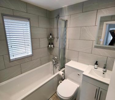 Kiveton Park House | 99 Stoney Bank Drive