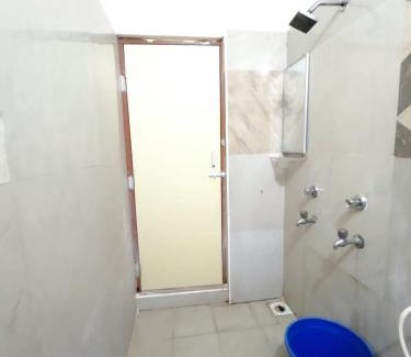 Thoraipakkam Hotel | 999 Hotel at Budget - Thoraipakkam