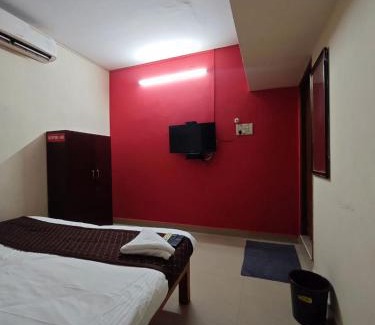Thoraipakkam Hotel | 999 Hotel at Budget - Thoraipakkam