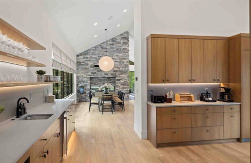 Roslyn House | 9Bdrm Scandinavian Lodge +Prvt Heated Pool+Theater/Golf Sim+NEW LISTING PROMO