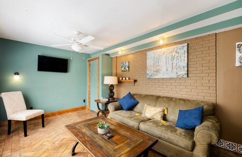 Wilmington Apartment | 9min‣Beach 10min‣Airport Pets Ok Patio Yard