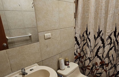 Primavera House | A 10 Minutos del Centro, Zona Tranquila, Libre de Ruidos! Ideal Para Descansar