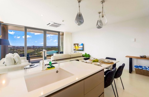 Maho Apartment | A-1103 Beautiful two bedroom apartment overlooking Mullet Bay Beach