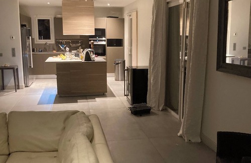 Montaleigne Villa | A 15 mn de l Aèroport, Villa sur les Hauteurs de St Laurent du var