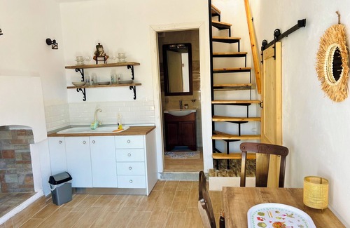 Pedi House | A 2 bedroom house fully equipped for long or short term rentals rooted in Symi.
