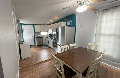 Leadville North House | A 2-bedroom house right off of main street in Leadville with off street parking