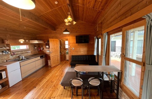 Motobu House | A 2LDK log house that can be enjoyed by families a/Kunigami-gun Okinawa