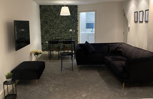 Cheadle House | A 3 Bedroom Townhouse in Cheadle