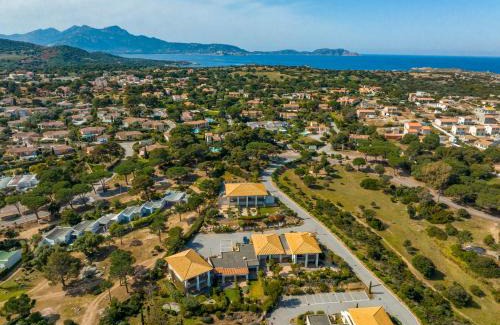 Marine de Saint Ambroggio Apartment | A 3 PAS DE LA PLAGE DE SANT'AMBROGGIO