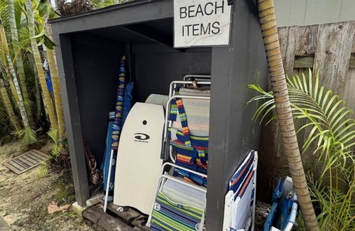 Lanikai House | A 60 second walk to Lanikai Beach! Two separate studios with air conditioning!