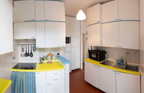 Albisola Superiore Apartment | A 7 MIN A PIEDI DAL MARE, 5 DAL CENTRO, ZONA TRANQUILLA E POSTO AUTO PRIVATO