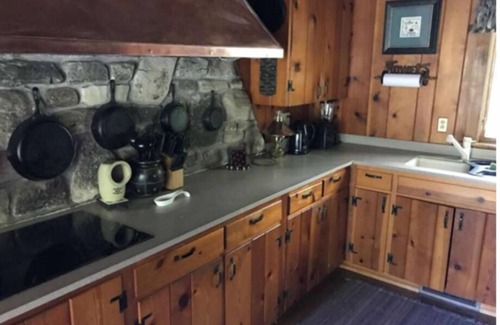 Gills Rock House | A Amazing Cliffside Home Rental