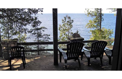 Gills Rock House | A Amazing Cliffside Home Rental