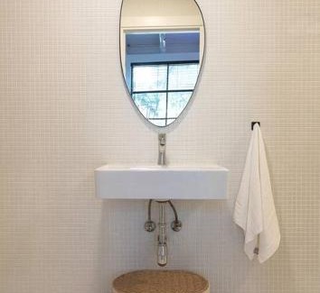 Neve Tzedek Apartment | A Bauhaus Gem - Prime Location