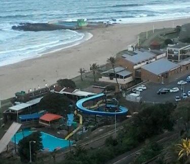 Amanzimtoti Apartment | A Beach Condo